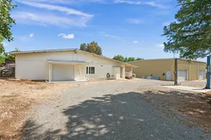 2045 Jefferson Dr, Gilroy, CA 95020 - Photo 25