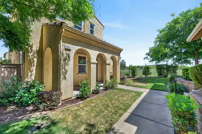 1611 Bonanza Ln, Folsom, CA 95630 - Photo 3