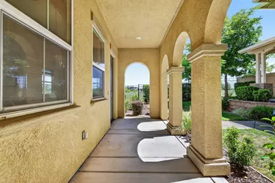 1611 Bonanza Ln, Folsom, CA 95630 - Photo 5