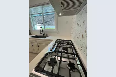 1068 Central Blvd, Hayward, CA 94542 - Photo 13