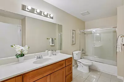 63 Silcreek Dr, San Jose, CA 95116 - Photo 15