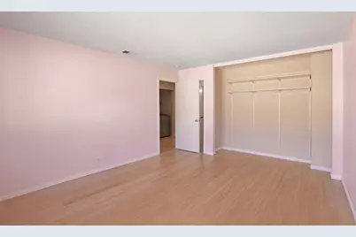 63 Silcreek Dr, San Jose, CA 95116 - Photo 19