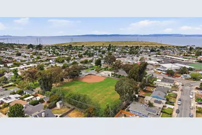 1425 Royal Ave, San Mateo, CA 94401 - Photo 31