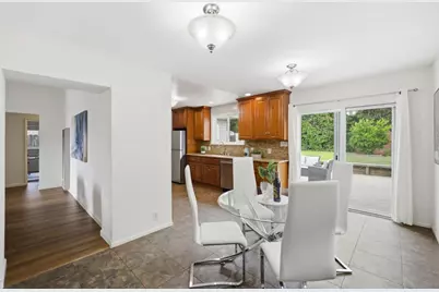 1425 Royal Ave, San Mateo, CA 94401 - Photo 7