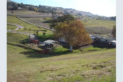 2580 Bridle Path Dr, Gilroy, CA 95020 - Photo 3