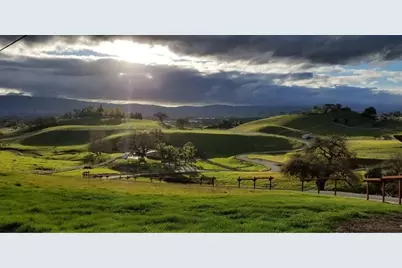 2580 Bridle Path Dr, Gilroy, CA 95020 - Photo 1