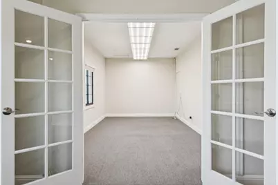 1147 California Dr, Burlingame, CA 94010 - Photo 15