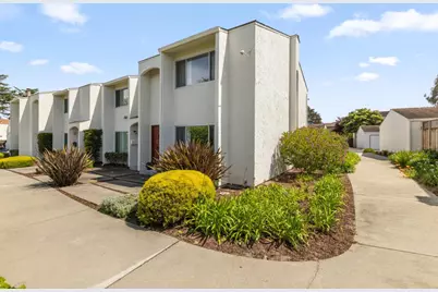 3137 Seacrest Ave 5, Marina, CA 93933 - Photo 1