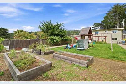 240 Reichling Ave, Pacifica, CA 94044 - Photo 29