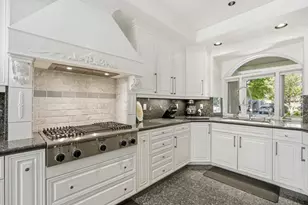853 Riverside Dr, San Jose, CA 95125 - Photo 9