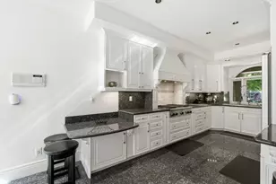 853 Riverside Dr, San Jose, CA 95125 - Photo 11