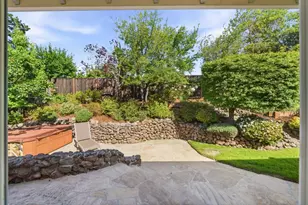 3194 La Mesa Dr, San Carlos, CA 94070 - Photo 25