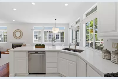 522 Porpoise Bay Ter A, Sunnyvale, CA 94089 - Photo 19