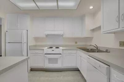 1388 Rockledge Ln 5, Walnut Creek, CA 94595 - Photo 23