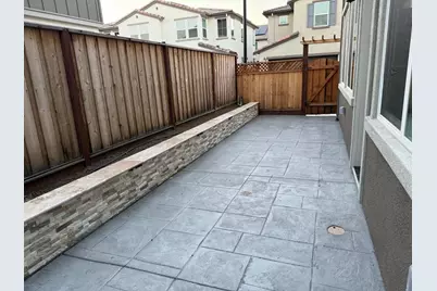 96 E Frost Dr, Tracy, CA 95391 - Photo 15