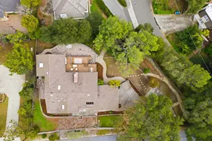 10140 Hillcrest Rd, Cupertino, CA 95014 - Photo 37