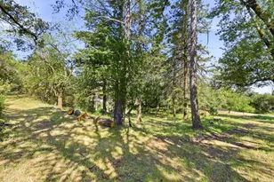 15880 Soda Springs Rd, Los Gatos, CA 95033 - Photo 35