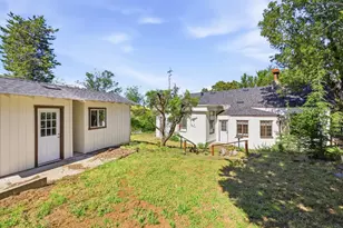 15880 Soda Springs Rd, Los Gatos, CA 95033 - Photo 29