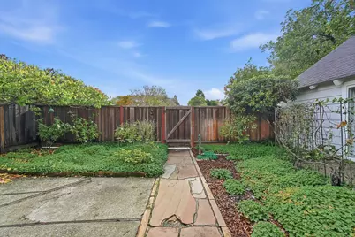 20 Kent Pl, Palo Alto, CA 94301 - Photo 85