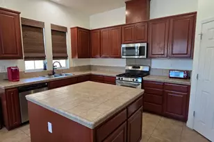9403 Vintner Cir, Patterson, CA 95363 - Photo 7