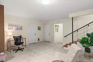 15836 Highland Dr, San Jose, CA 95127 - Photo 13