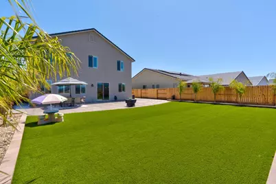 1174 Sunridge Dr, Hollister, CA 95023 - Photo 45