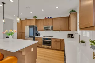 1174 Sunridge Dr, Hollister, CA 95023 - Photo 11