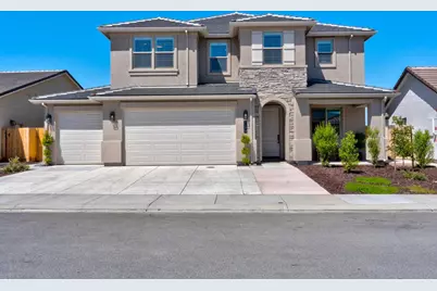 1174 Sunridge Dr, Hollister, CA 95023 - Photo 1