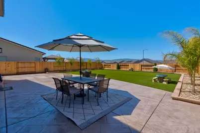 1174 Sunridge Dr, Hollister, CA 95023 - Photo 39
