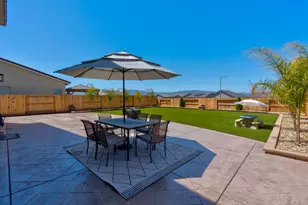 1174 Sunridge Dr, Hollister, CA 95023 - Photo 39