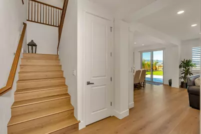 1174 Sunridge Dr, Hollister, CA 95023 - Photo 5