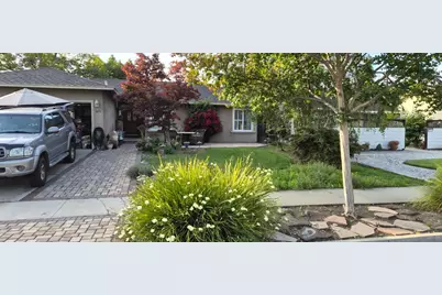 675 Meadow Creek Dr, San Jose, CA 95136 - Photo 3