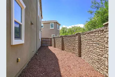 131 Caladenia Ln, Milpitas, CA 95035 - Photo 39