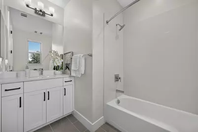 333 Marquetta Cir, Mountain View, CA 94043 - Photo 29