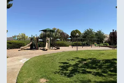 1008 Fontana Dr, Alameda, CA 94502 - Photo 49