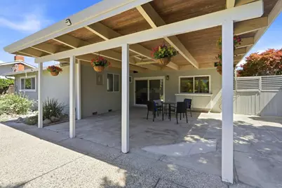 4890 Doyle Rd, San Jose, CA 95129 - Photo 25
