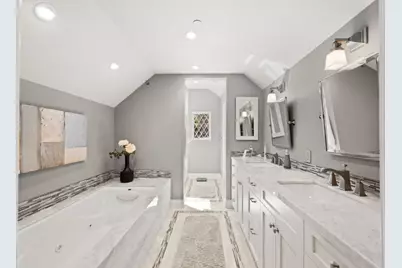 220 Robin Rd, Hillsborough, CA 94010 - Photo 13