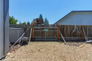 1660 Sunnyslope Rd, Hollister, CA 95023 - Photo 51