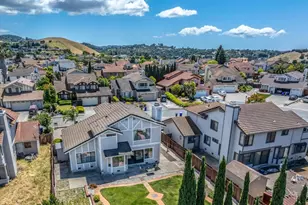 106 Peridot Ct, Hercules, CA 94547 - Photo 9