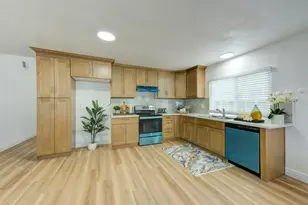 305 Lassenpark Cir, San Jose, CA 95136 - Photo 13