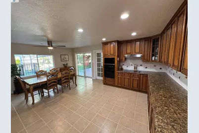 41670 Paseo Padre Pkwy, Fremont, CA 94539 - Photo 11