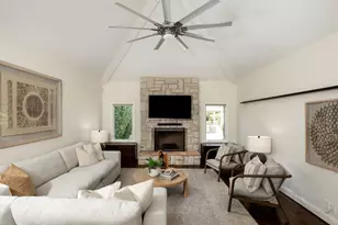 23251 Partridge Ln, Los Altos, CA 94024 - Photo 19