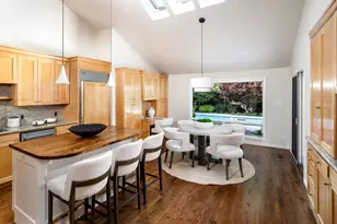 350 August Cir, Menlo Park, CA 94025 - Photo 5