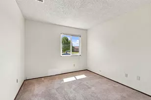 62 Mosswood Dr, Suisun City, CA 94585 - Photo 15