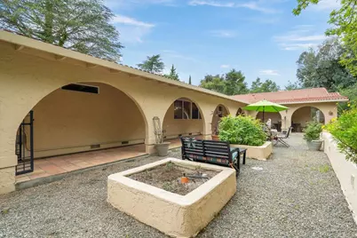 8103 Crestview Ct, Gilroy, CA 95020 - Photo 43