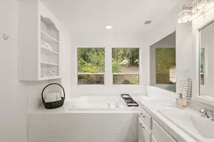 8103 Crestview Ct, Gilroy, CA 95020 - Photo 35