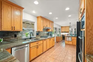 8103 Crestview Ct, Gilroy, CA 95020 - Photo 13