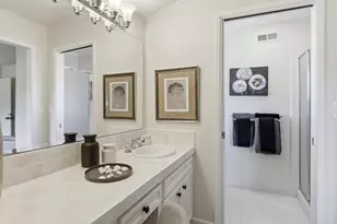 1131 Runnymead Dr, Los Altos, CA 94024 - Photo 35