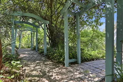 18211 Saratoga Los Gatos Rd, Monte Sereno, CA 95030 - Photo 11