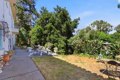 18211 Saratoga Los Gatos Rd, Monte Sereno, CA 95030 - Photo 7